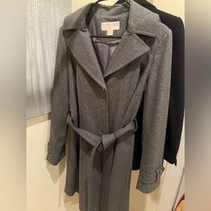 Micheal Kors jacket/ coat , size M grey color!